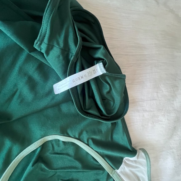 Yumiko Wendy leotard green with mesh sleeves Xsmall - Picture 3 of 6